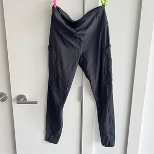 Lululemon Fast and Free (OG) 25” size 8